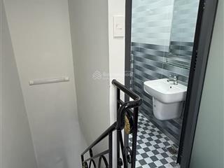 Bán nhà đẹp 3 tầng btct  dt 42m2(4.5x11.5)  2 mặt hẻm dương bá trạc q8  shr nhỉnh 5 tỷ