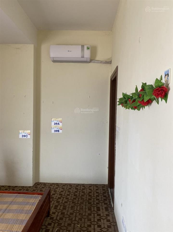 Chính chủ cho thuê căn góc 2 ngủ nội thất gắn tường view sân vận động mỹ đình giá 9tr/tháng