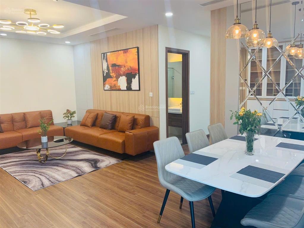 Chính chủ bán căn góc, 3pn 2vs, 125m2, full đồ tại golden park  giá bán thoả thuận.
