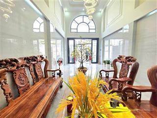 Bán np 105m2, 12,5 tỷ tại đông hưng thuận, q12, hcm