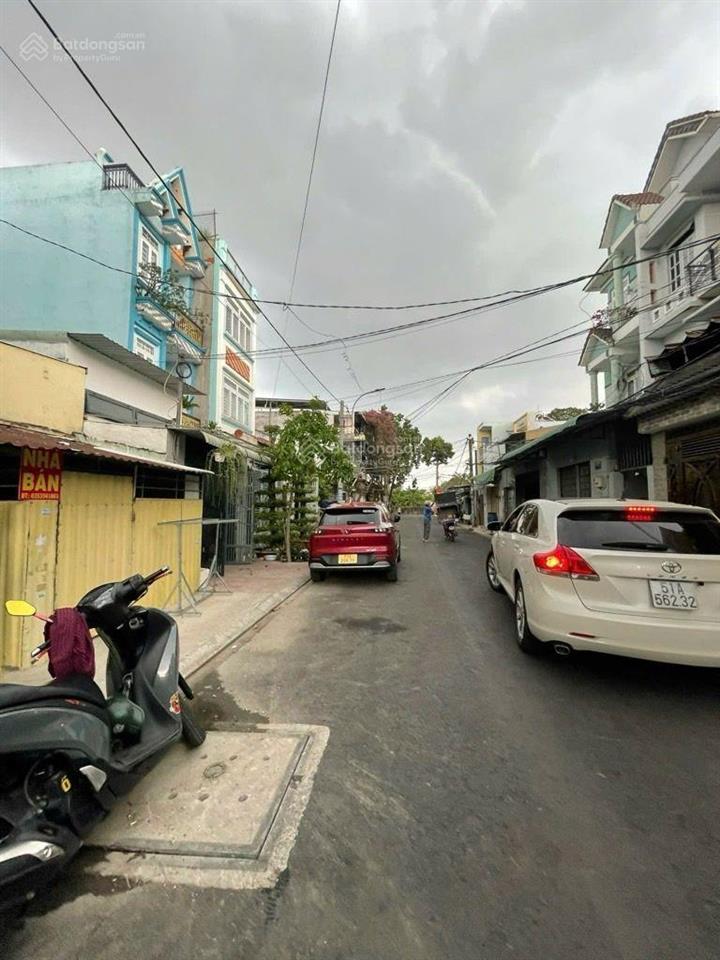 Dãy trọ 2 mặt tiền gần tô ký, 105m2, 6.8 tỷ