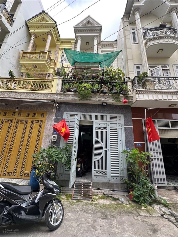Nhà đẹp bùi văn ngữ  q12 hẻm ô tô 7m chỉ hơn 5,** tỷ