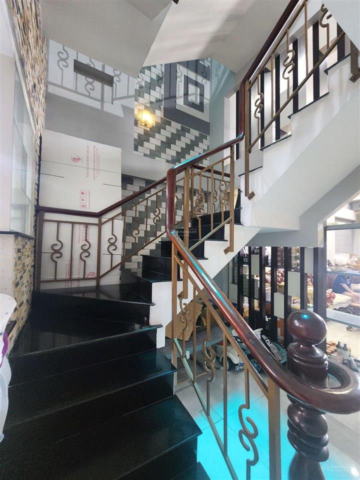 5 tầng 103m tặng full nội thất chỉ 7.5 tỷ tl trương thị hoa hẻm xe hơi thông