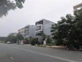 Bán đất đường 46 phường cát lái diện tích 8x20m đường rộng 24m vĩa hè bự giá 15 tỷ thương lượng