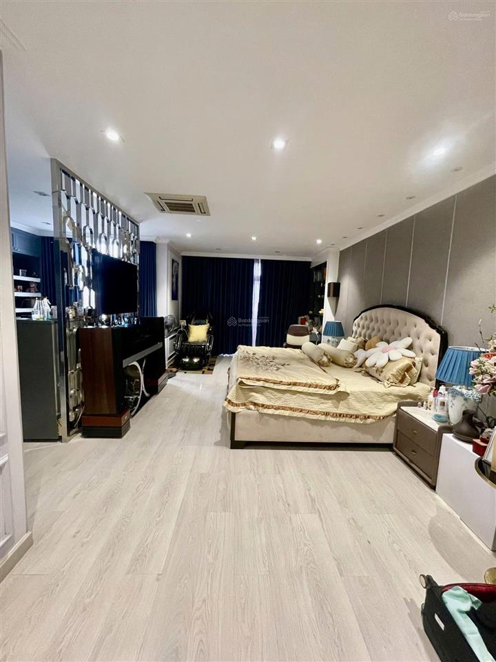 Siêu phẩm hẻm 10m có vĩa hè nhà trệt 2 lầu sân thượng diện tích 4x19m vuông vức giá chỉ 12,7 tỷ