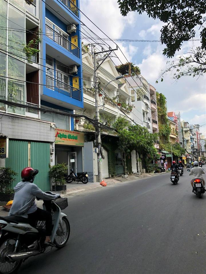Bán nhà mặt tiền bùi văn thêm phú nhuận 4x15m vuông vức kết cấu 5 tầng nhà đẹp giá 13,5 tỷ