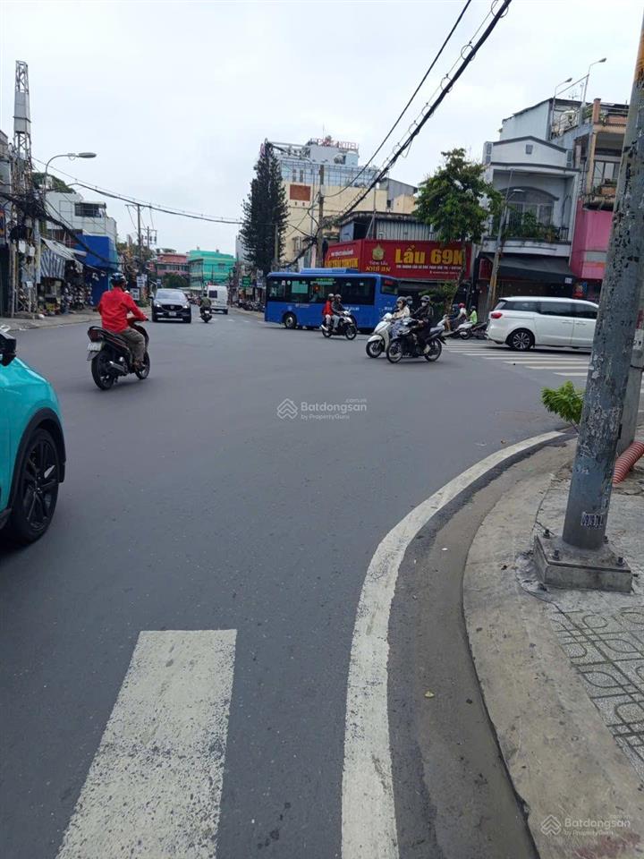 Bán nhà mt thống nhất đoạn dt 4x14m. giá 12 tỷ  0988 504 *** thanh cầm