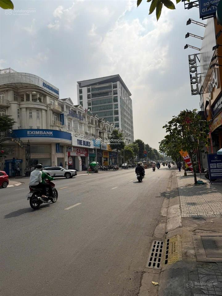 Mặt tiền phan văn trị, bên cạnh emart và cityland p5 5.7x20 cn, giá 26 tỷ  0988 504 ***