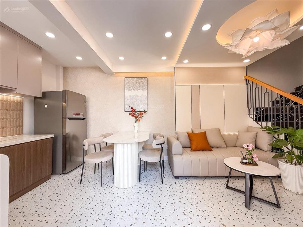 Nhà đẹp sát cầu thị nghè giáp quận 1 | full nội thất | ở ngay