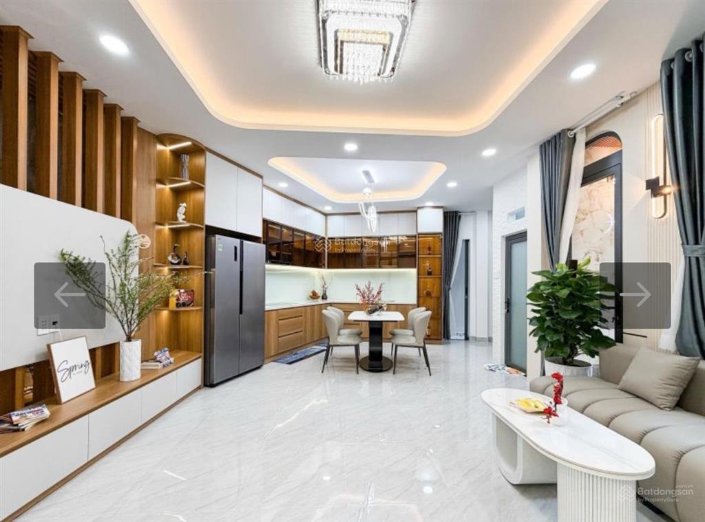 Nhà đẹp q1 võ thị sáu p. tân định 45m (6.6 x 7) 3 tầng btct 3pn 4wc. giá chỉ 8,35ti