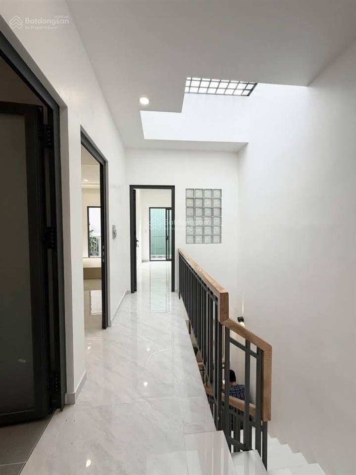 Nhà mới ở ngay nơ trang long, p12 bình thạnh  67m2 (5.3 x 11) 4pn 3 wc sổ vuông a4  vị trí đẹp