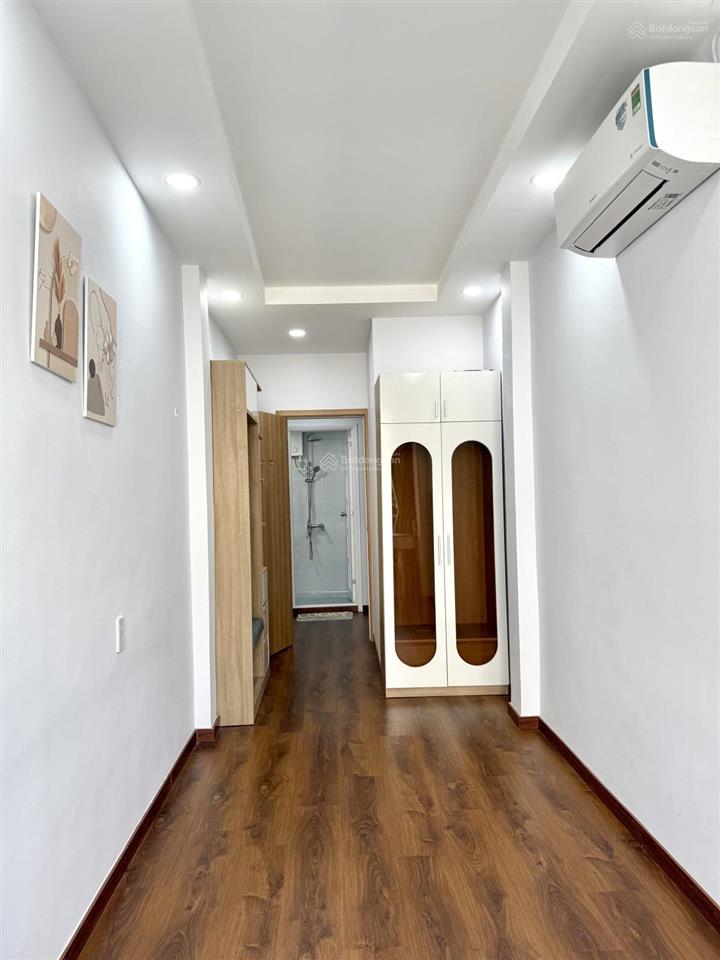 Hiếm, ngay phú nhuận giáp quận 1, nhà mới ở ngay, full nội thất, hẻm xe hơi, giá chỉ 4,05tỷ