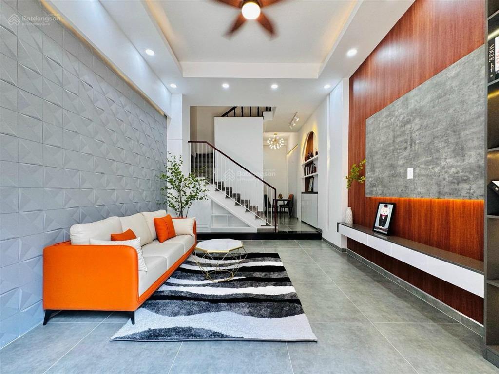 Hẻm xe hơi 4 chỗ tới nhà  hoàng văn thụ, p2, tân bình  giá 2 tỷ 290 triệu  khu vip gần sân bay