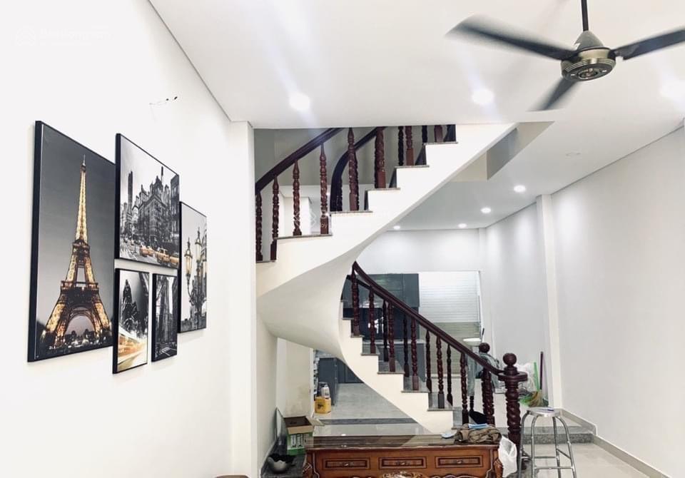 Bán nhà giá 3 tỷ 150 triệu hẻm 1/ sát trường đh văn lang  đường đặng thuỳ trâm, bình thạnh