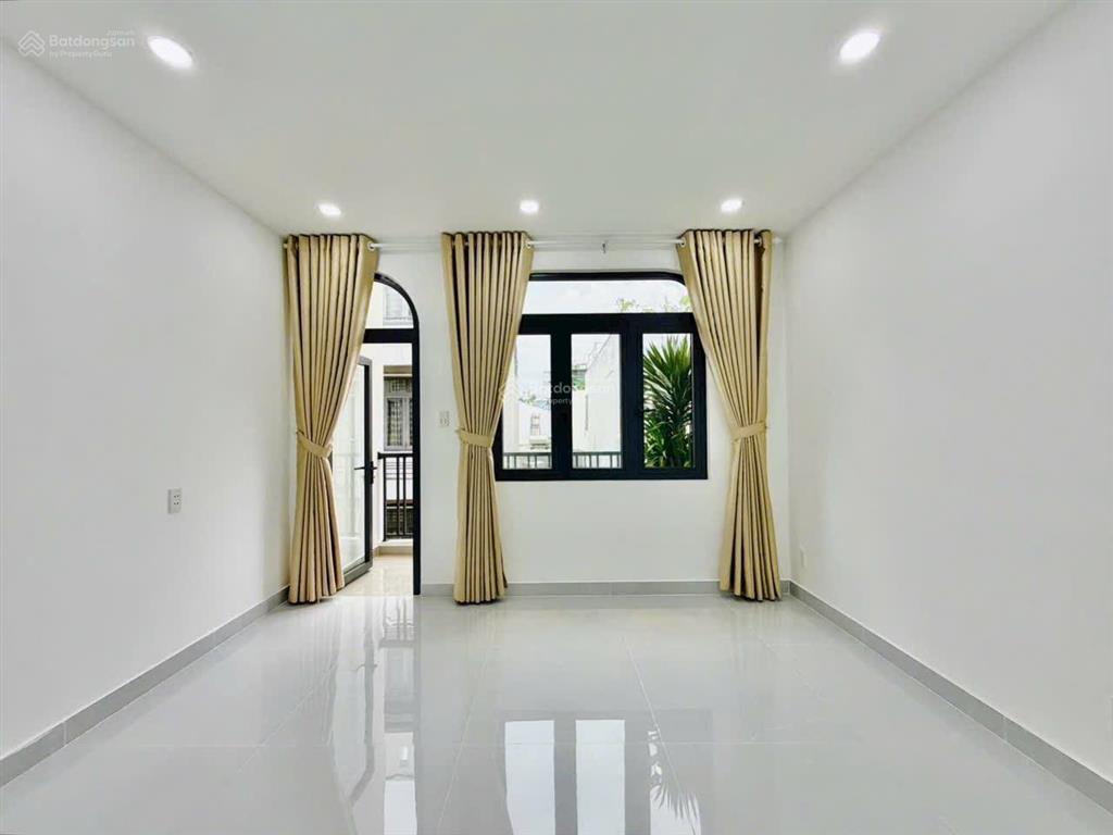 Giảm mạnh 400tr còn 3 tỷ 550 triệu, nhà 64m2 lý thường kiệt, quận 10 sát trường đại học bách khoa