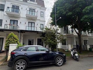 Bán nhà phố căn góc kdc simcity đường lò lu 3 tầng + áp mái 4pn sổ hồng riêng