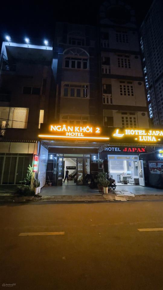Khách sạn dòng tiền linh xuân thủ đức 6 lầu thang máy hơn 15 đ