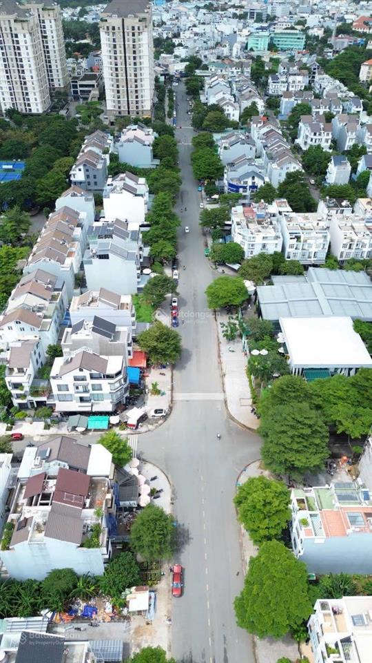 Cực phẩm lô góc 2 mặt tiền 190m2 duy nhất thuộc kdc gia hoà