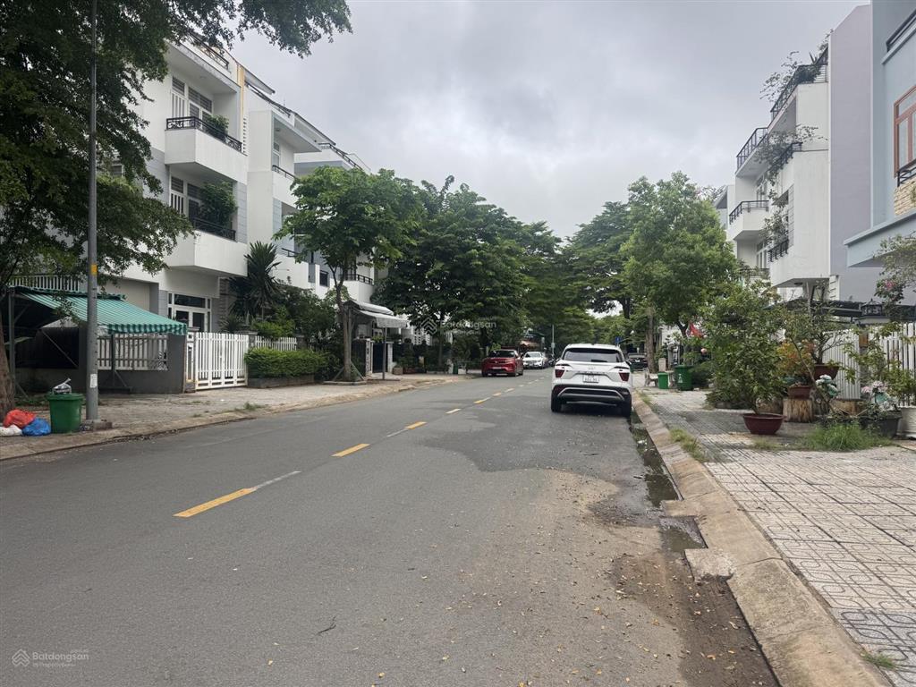 Bán lô đất vị trí đẹp mặt tiền đường nguyễn đình thi kdc gia hòa, phước long, tp. hcm
