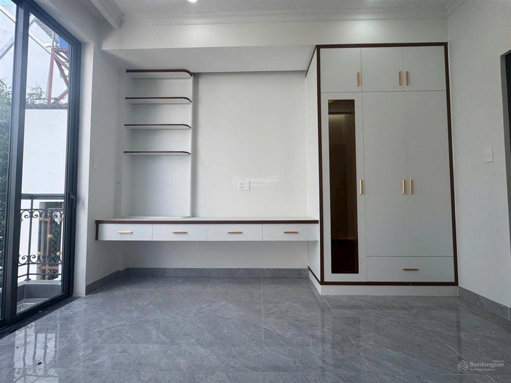 Nhà 5 tầng có thang máy hiệp bình chánh, tp. thủ đức