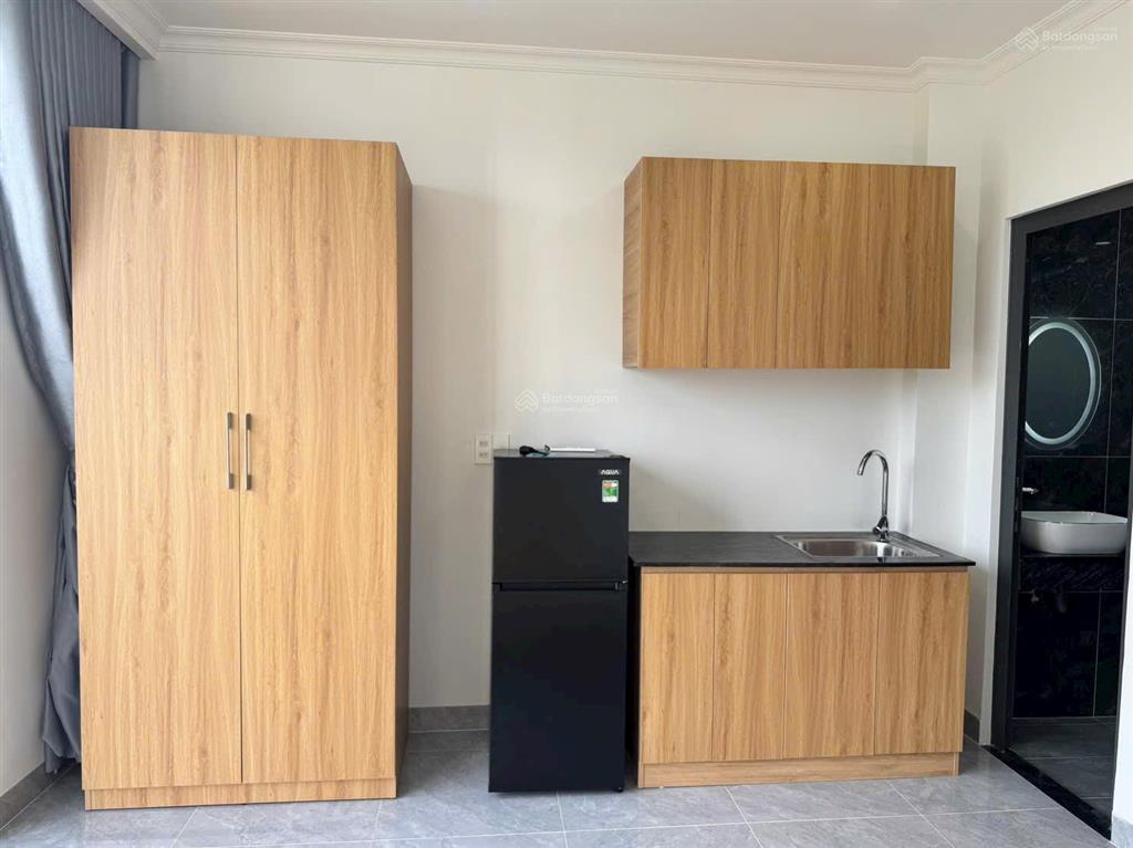 Bán nhà mặt tiền 6 tầng có thang máy dòng tiền 50 triệu/tháng, gần phạm văn đồng!