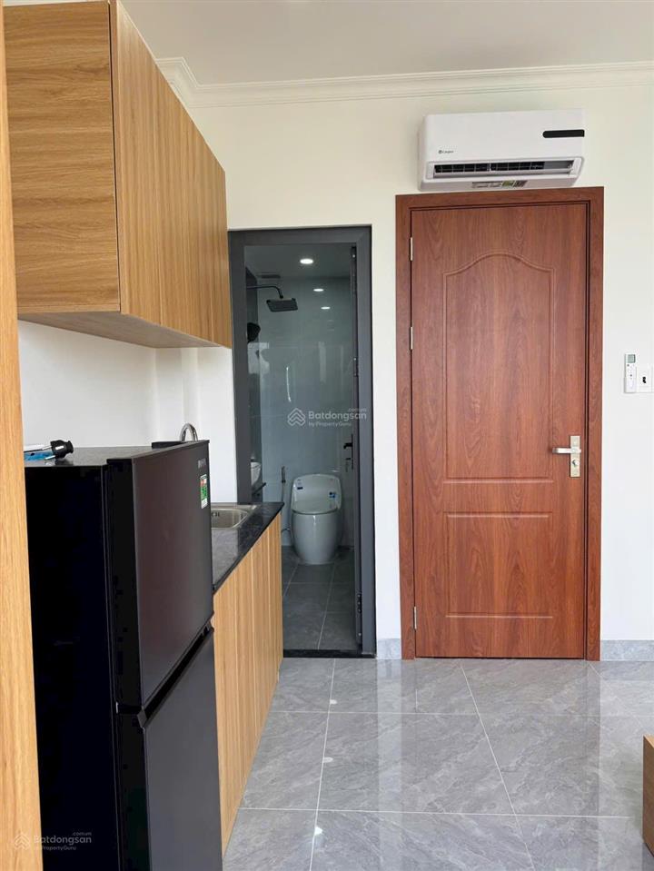 Bán nhà mặt tiền 6 tầng có thang máy dòng tiền 50 triệu/tháng, gần phạm văn đồng!