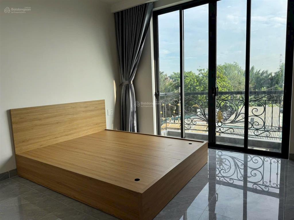 Bán nhà mặt tiền 6 tầng có thang máy dòng tiền 50 triệu/tháng, gần phạm văn đồng!