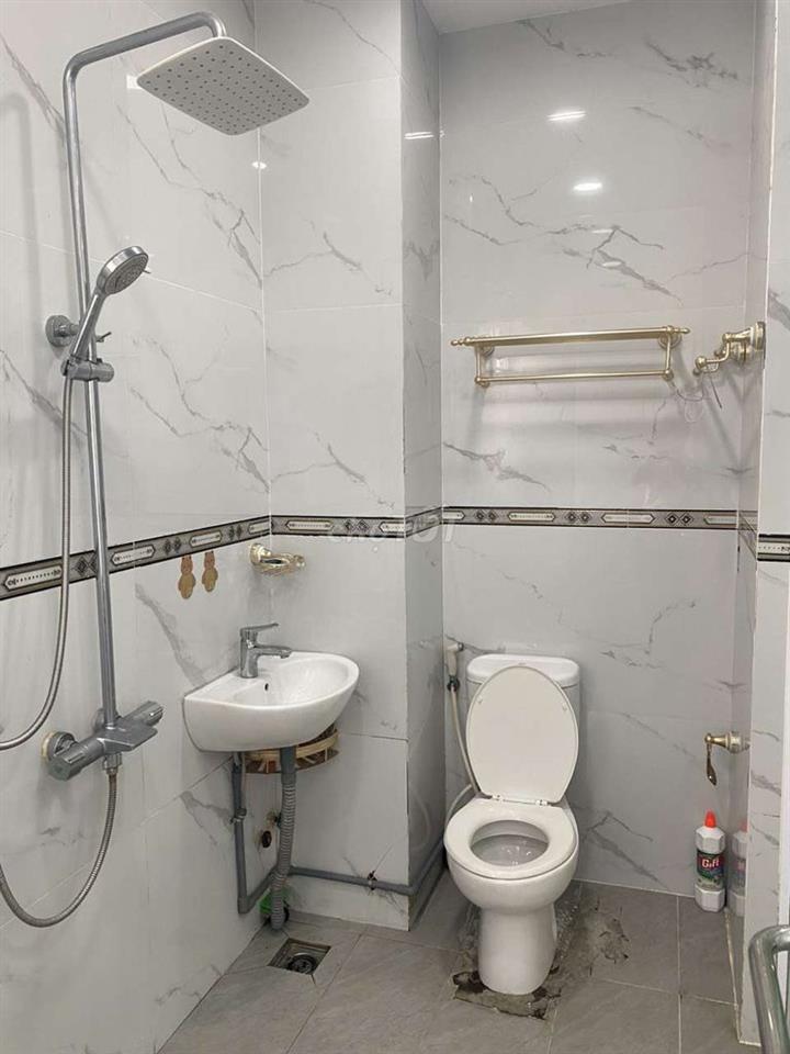 Chính Chủ cho thuê căn nguyên Tầng , 2 Phòng ngủ, Gần AEON, Công viên.