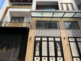 Nhà 5 tầng,bề ngang lớn 7m, khu phân lô đồng bộ, 5.4tỉ