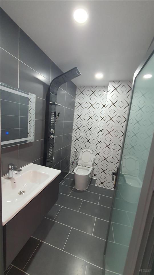 Nhà siêu phẩm 4tầng xây mới, btctbình trị đông,7.1tỉ ôtô ngủ trong nhà, nội thất cao cấp,ở ngay