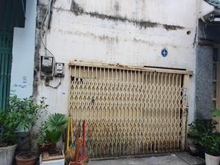 Nhà cũ bình trị đông mt tiện xây mới, hẻm thông tiện đi lại, 6 tỷ 8 (mua đất tặng nhà nát làm nền)