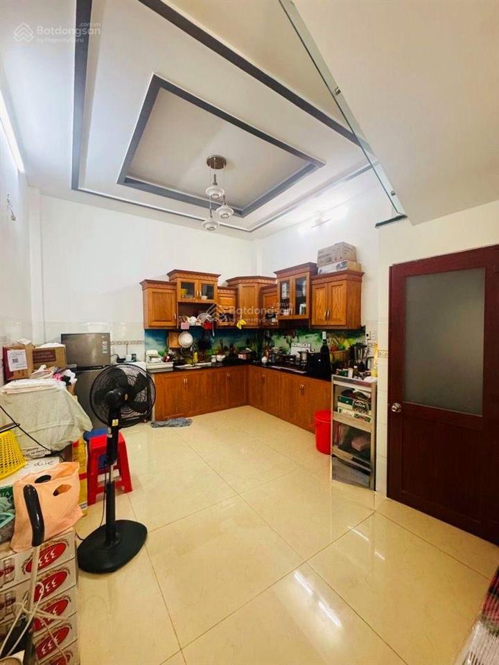 Nhà đẹp 4 tầng,ngay chợ bình trị đông,hẻm thông
vào ở ngay,chỉ 5t850