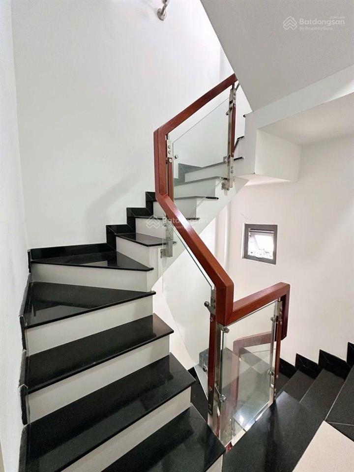 Nhà 4 tầng bình trị đông, sổ đẹp, hoàn công đủ, hxh thông, 4,95tỉ