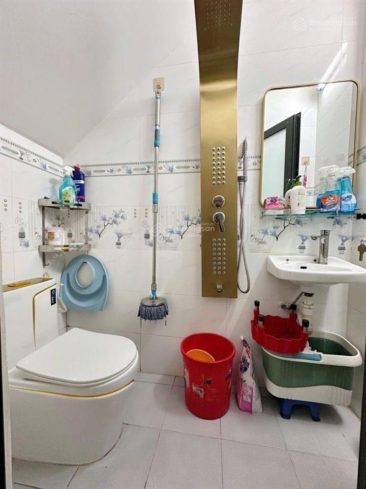 Nhà 4 tầng bình trị đông, sổ đẹp, hoàn công đủ, hxh thông, 4,95tỉ