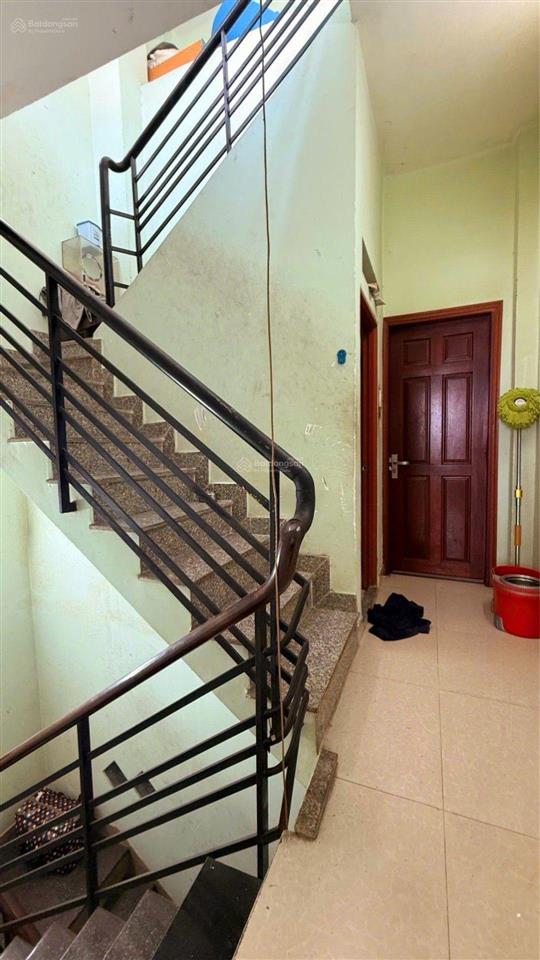Nhà 4 tầng,chỉ 5 tỉ x, ngay chợ da sà,sổ hồng riêng,hoàn công đủ,