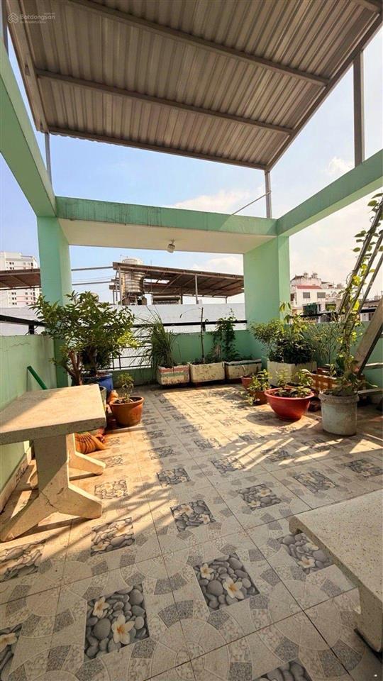Nhà 4 tầng,chỉ 5 tỉ x, ngay chợ da sà,sổ hồng riêng,hoàn công đủ,
