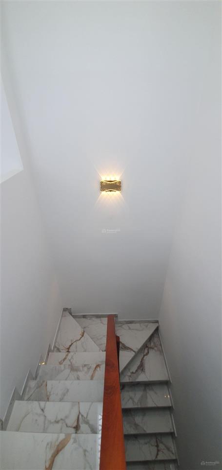 Nhà đẹp 4 tầng mới tinh,ngay chợ gò xoài, sát mặt tiền đường,hxh, shr, hoàn công đủ, 5 đồng hơn! n