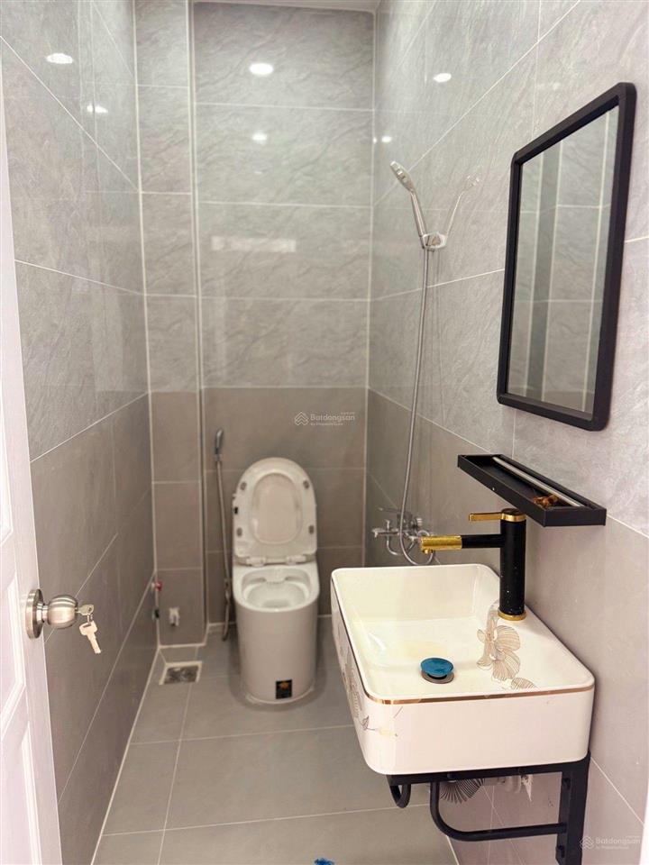 Nhà 54m2, mới tinh,3phòng ngủ,giáp tân phú,hẻm xe tải,nội thất cao cấp, chỉ 5tỉ xíu.