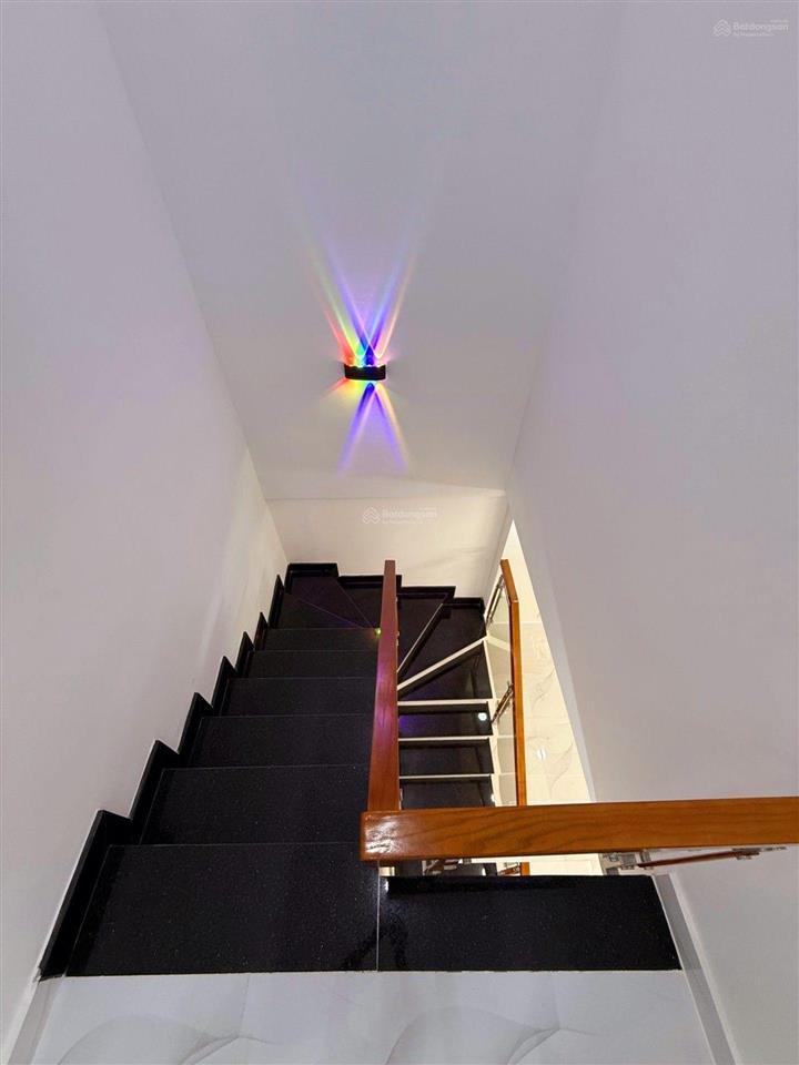 Nhà 54m2, mới tinh,3phòng ngủ,giáp tân phú,hẻm xe tải,nội thất cao cấp, chỉ 5tỉ xíu.