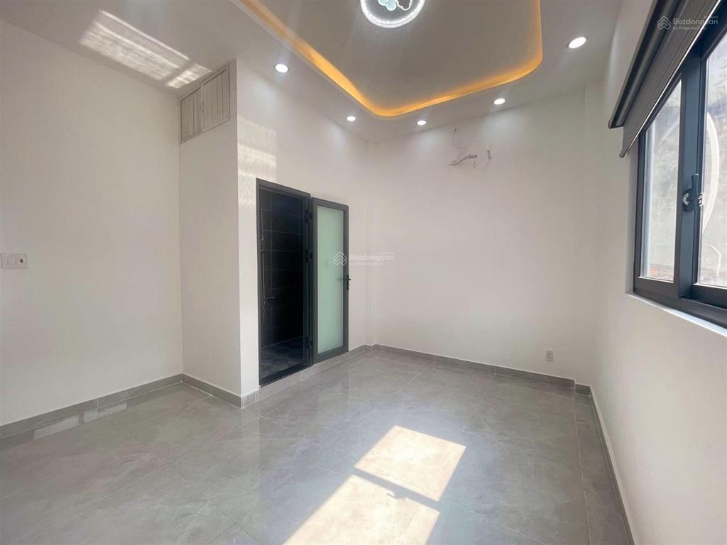 Nhà 54m2, mới tinh,3phòng ngủ,giáp tân phú,hẻm xe tải,nội thất cao cấp, chỉ 5tỉ xíu.