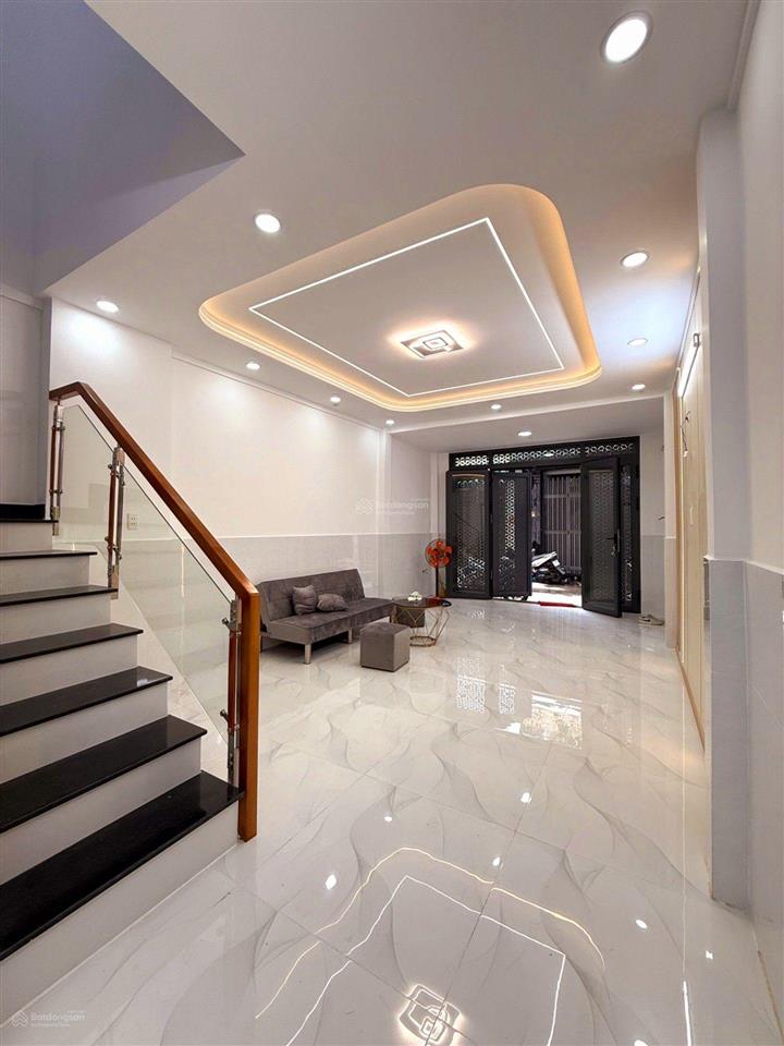 Nhà 54m2, mới tinh,3phòng ngủ,giáp tân phú,hẻm xe tải,nội thất cao cấp, chỉ 5tỉ xíu.