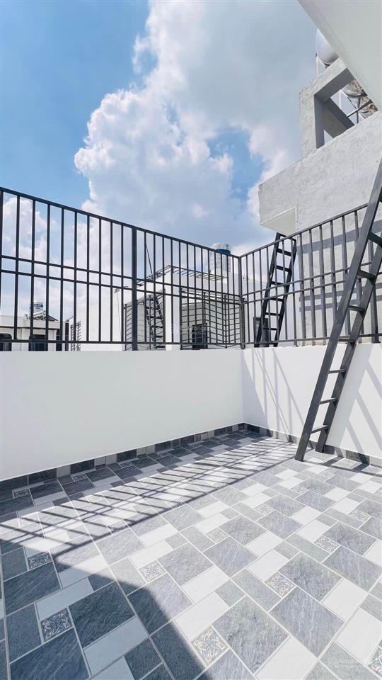 Nhà đẹp 5 tầng xây mới,sát bv bình tân,hxt nhựa, ôtô ngủ trong nhà,chỉ hơn 7tỉ, tặng full nội thất