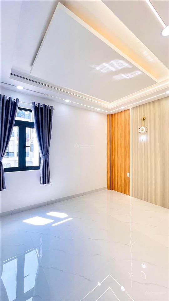 Nhà đẹp 5 tầng xây mới,sát bv bình tân,hxt nhựa, ôtô ngủ trong nhà,chỉ hơn 7tỉ, tặng full nội thất