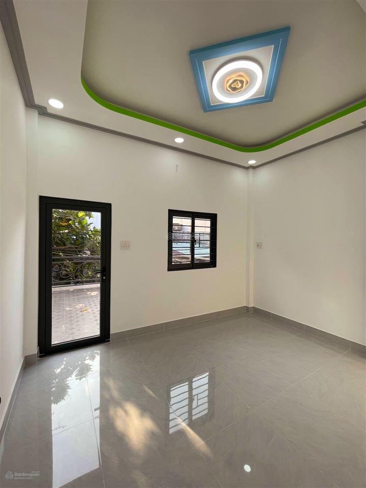 Nhà 62m2,chỉ hơn 6 tỉ,ngay tân hòa đông,gần 4 xã,giáp tân phú,3phòng ngủ,p khách, bếp,chỗ đậu ôtô