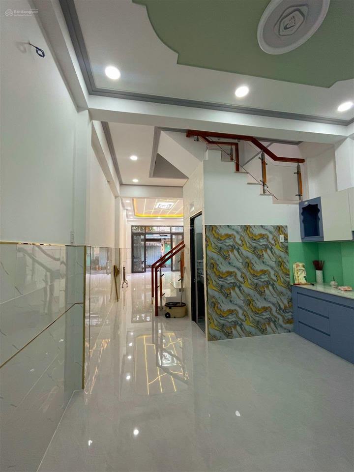 Nhà 62m2,chỉ hơn 6 tỉ,ngay tân hòa đông,gần 4 xã,giáp tân phú,3phòng ngủ,p khách, bếp,chỗ đậu ôtô