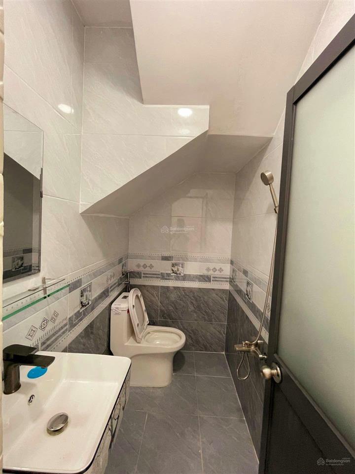 Nhà 62m2,chỉ hơn 6 tỉ,ngay tân hòa đông,gần 4 xã,giáp tân phú,3phòng ngủ,p khách, bếp,chỗ đậu ôtô