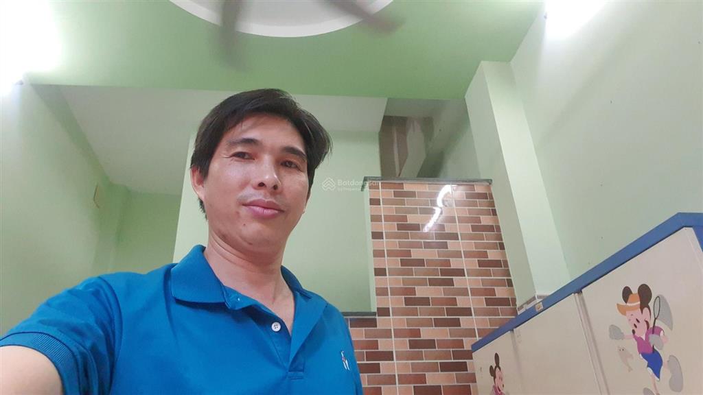 Nhà hơn 2tỉ,đúc 2lầu, có sân thượng, nhà đúc thật btct kiên cố,1 xẹt, ngay tân hòa đông