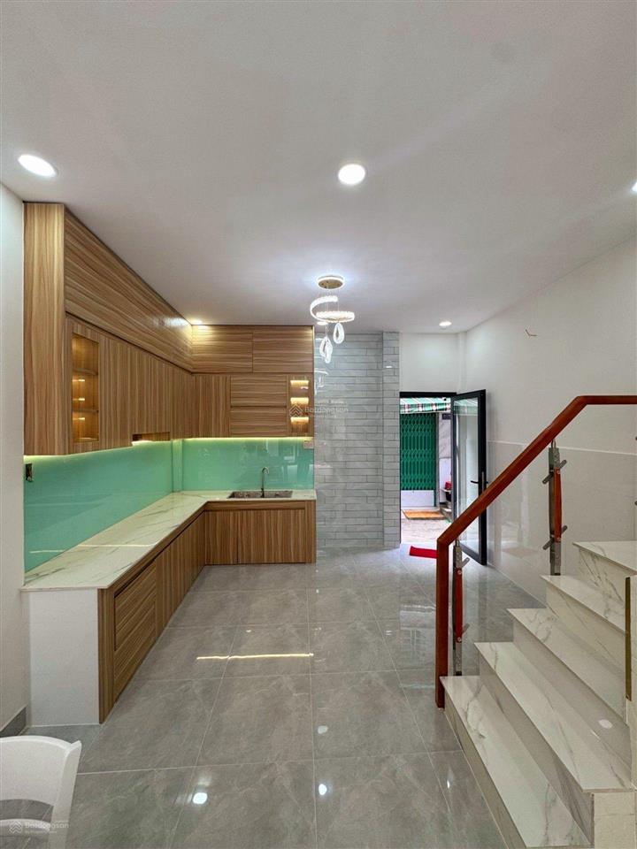 Nhà đẹp mới tinh 3pn chỉ hơn 4tỷ hẻm trước nhà 4m thông, hẻm sau 3m thông thoáng, giáp tân phú, q6
