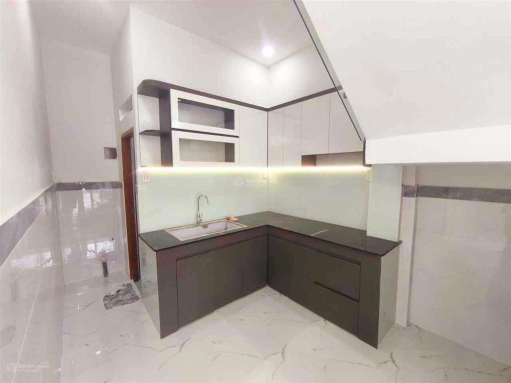 Nhà 2 tầng mới tinh,mặt tiền kinh doanh,ngang gần 6m, chỉ 5 đồng hơn,giáp tân kỳ tânquý,gần st nhật