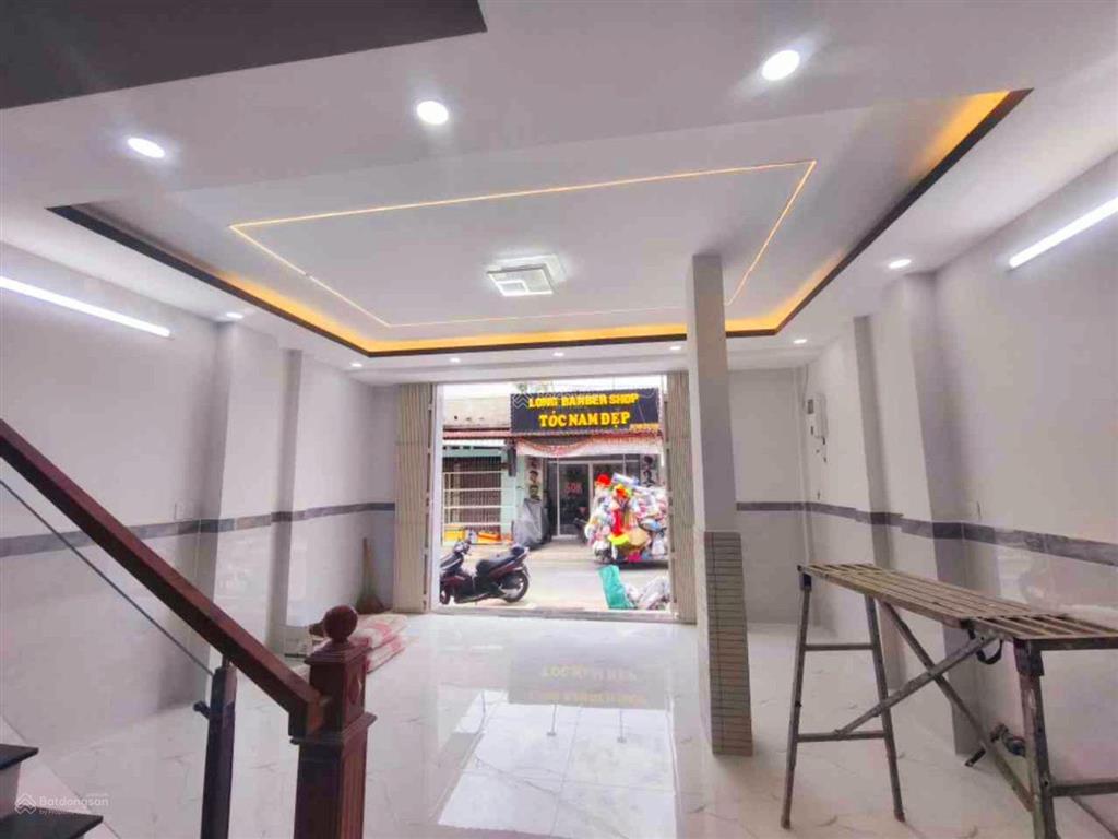 Nhà 2 tầng mới tinh,mặt tiền kinh doanh,ngang gần 6m, chỉ 5 đồng hơn,giáp tân kỳ tânquý,gần st nhật